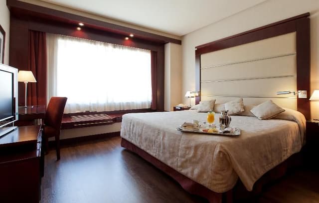 SUITE CAPACITY 6
