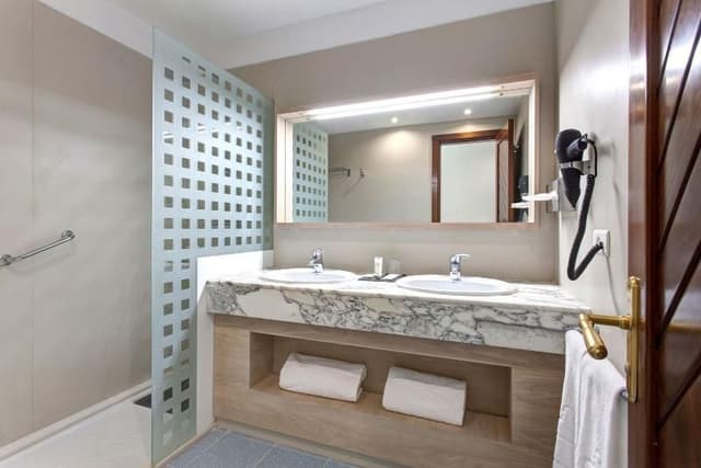 SUITE SEA VIEW CAPACITY 2