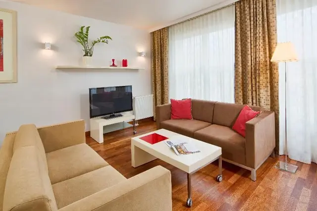 SUITE ONE BEDROOM
