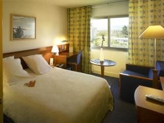 Mercure Lyon Charbonnieres2
