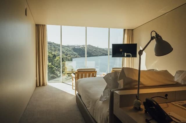 DOUBLE WITH BALCONY
