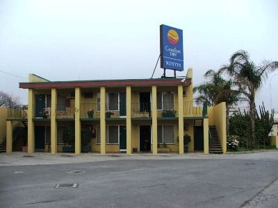 Comfort Inn Scotty's0