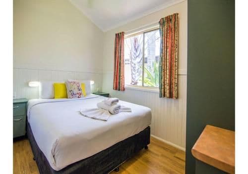 Deluxe Two-Bedroom Chalet (5 Guests)