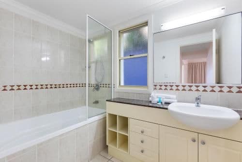 Two-Bedroom Apartment Ocean View - Penthouse