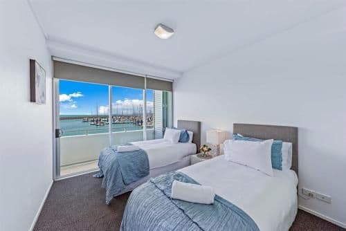 2 Bedroom 2 Bathroom Superior Waterfront Apartment