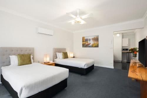 Twin Room with Spa Bath