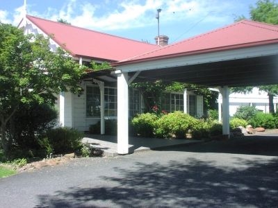 Best Western Moore Park Inn1