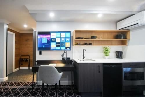 Executive King Room with Kitchenette