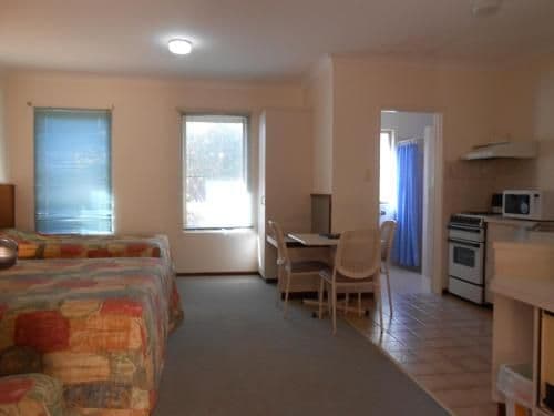 Family Room (4 Adults)