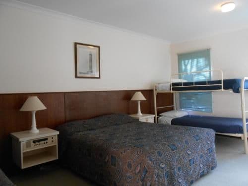 Family Room (5 Adults)