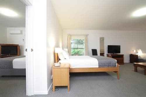 Family Suite (5 Adults)