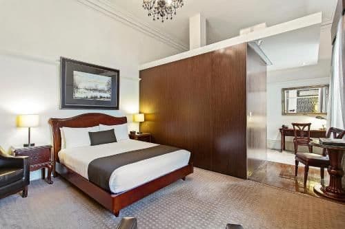 Executive Queen Room