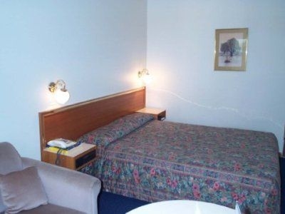 ลิตโตมอร์ สวีท บาเธอร์สต์ (Littomore Suites Bathurst)3