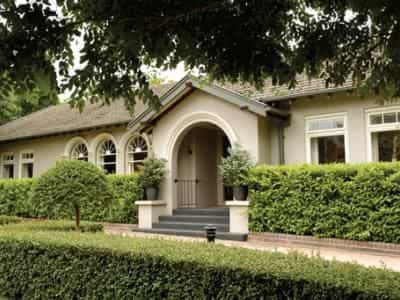โรงแรมลิงค์ เฮาส์