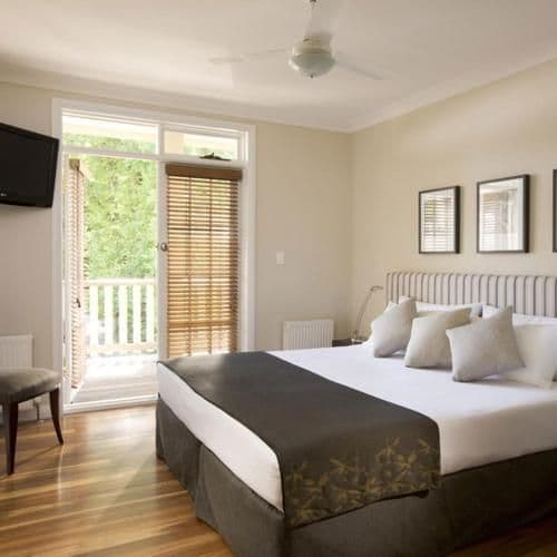 Elms King Room with Balcony