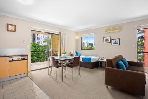 One-Bedroom Apartment