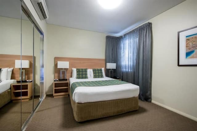 APARTMENT THREE BEDROOMS