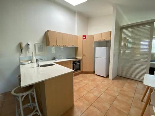 Superior One-Bedroom Apartment