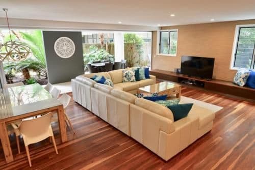 Three-Bedroom Belongil Penthouse