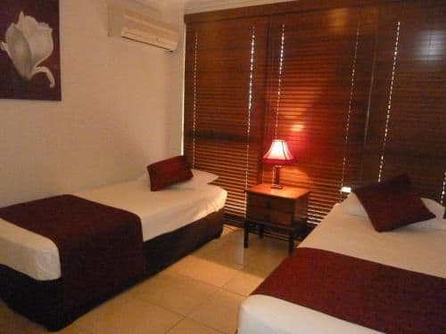 Deluxe Two-Bedroom Apartment with Ocean View