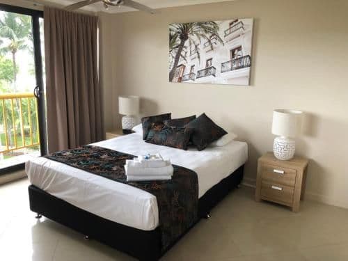 Deluxe Two-Bedroom Apartment with Ocean View