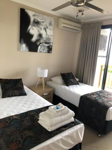 Deluxe Two-Bedroom Apartment with Ocean View