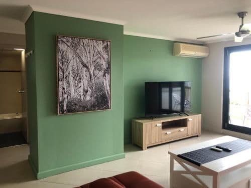 Deluxe Two-Bedroom Apartment with Ocean View