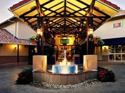 Lakes Cairns Resort And Spa
