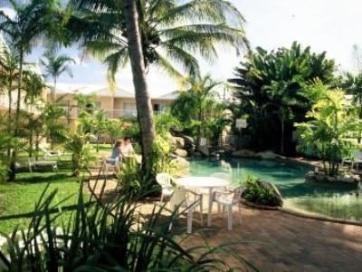 โรงแรมทรอปิก (Hotel Tropiq)0