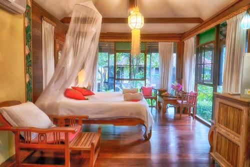 Lanna Spa Villa