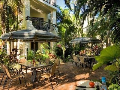 Tropic Towers Holiday Apartments1