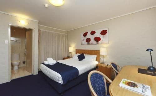 Standard Queen Room