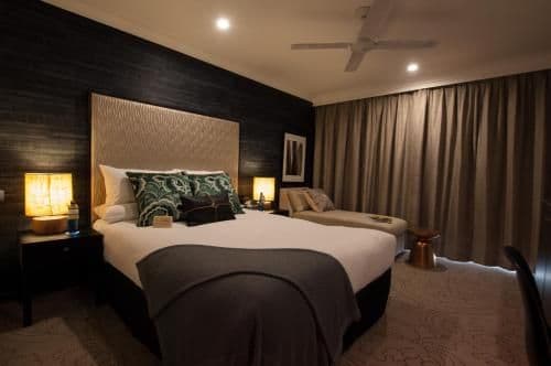 Deluxe Queen Room with Chaise Lounge