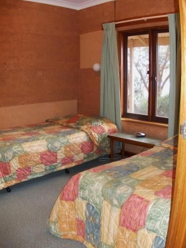 Mud Hut Motel (Mud Hut)3
