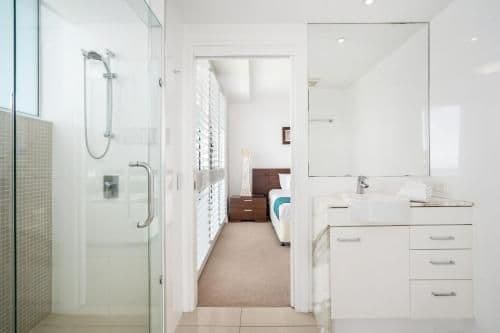 Luxury Three-Bedroom Apartment