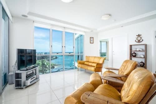 Luxury Three-Bedroom Apartment