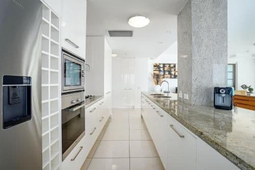 Luxury Three-Bedroom Apartment