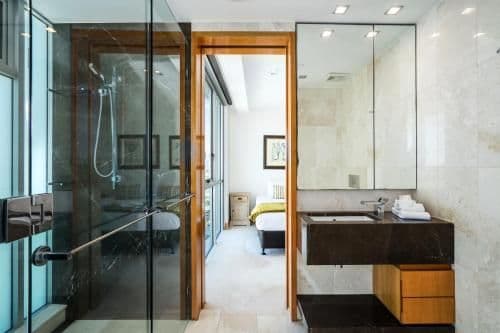 Luxury Three-Bedroom Apartment