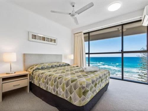 Superior Three-Bedroom Apartment with Ocean View