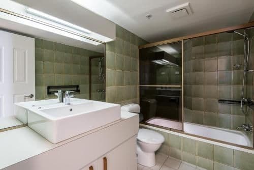 Luxury Three-Bedroom Apartment - Penthouse C