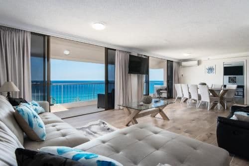 Luxury Three-Bedroom Apartment - Penthouse C