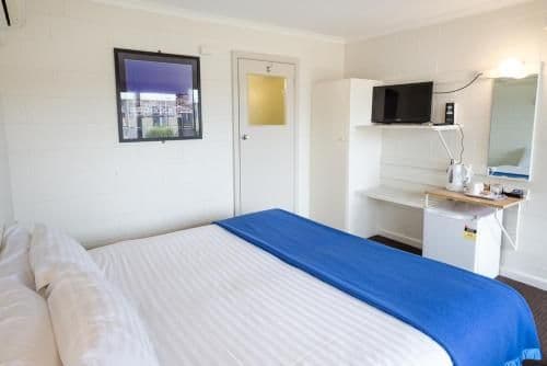 Budget King Room
