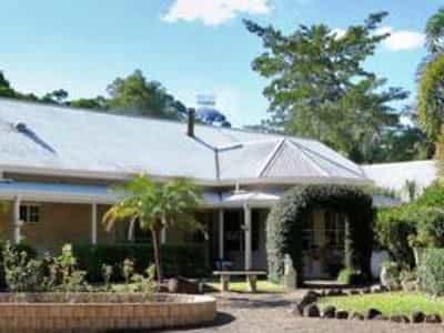 Noosa Valley Manor Bed And Breakfast