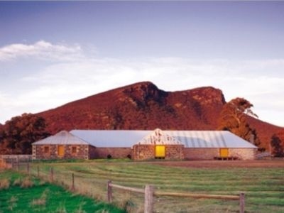 Mount Sturgeon Cottages0