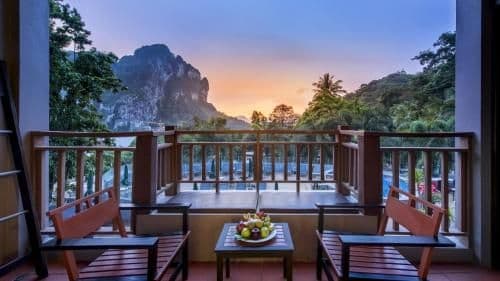 Deluxe Double or Twin Room with Sea View
