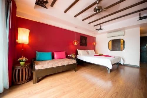 Double or Twin Room with Pool Access