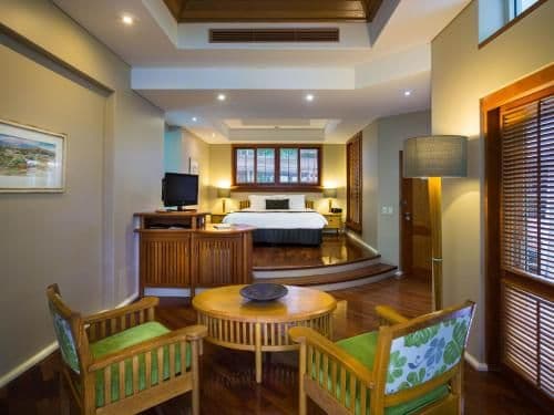 Deluxe King Suite