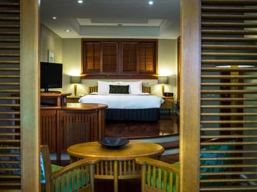 Deluxe King Suite