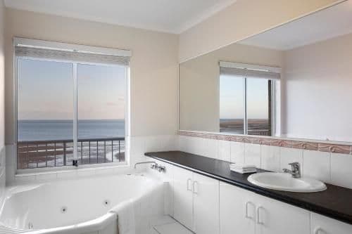 Three-Bedroom Apartment - Penthouse