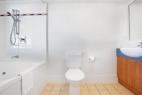 One-Bedroom Apartment with Spa Bath